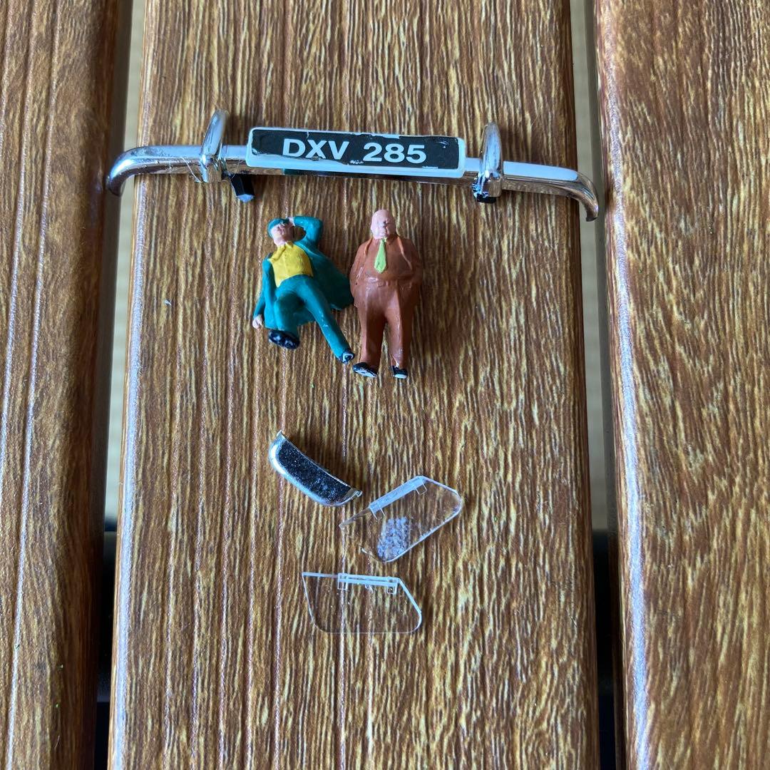 TS76 VOLLMER 3801 建物 & トライアンフ TR3A 完成品